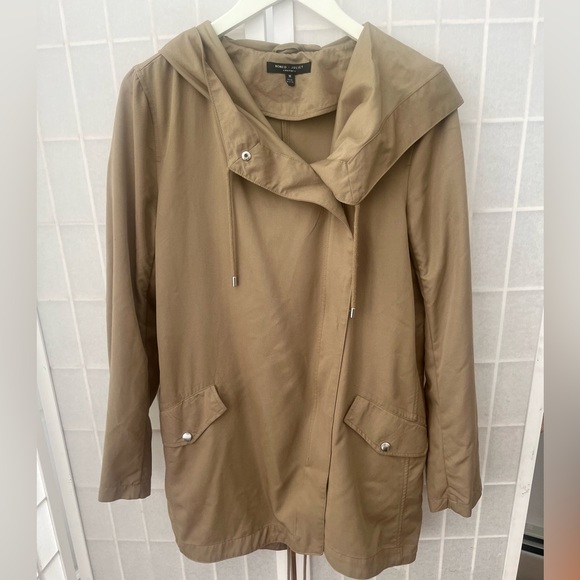 Romeo and Juliet Couture Tan Coat - Picture 2 of 5